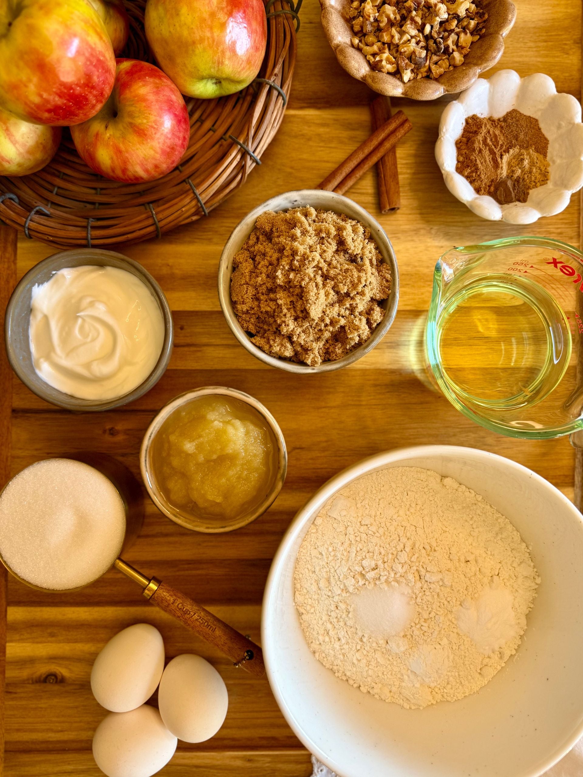 salted caramel apple bundt cake ingredients 